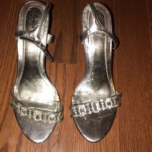 Putter heels with rhinestones in the front!